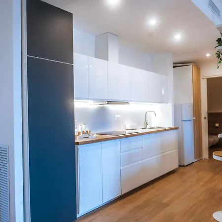 Jlh Aparts - Just Like Apartman *