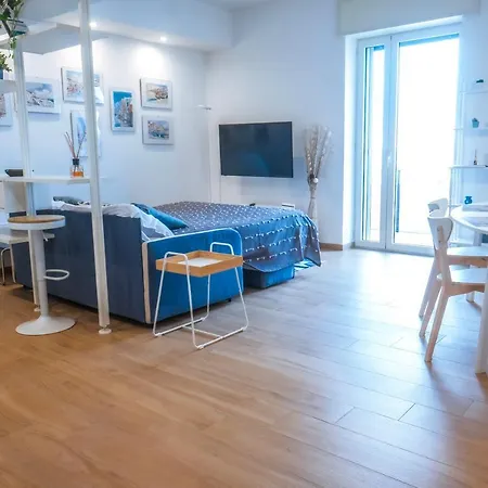 Jlh Aparts - Just Like Apartman *