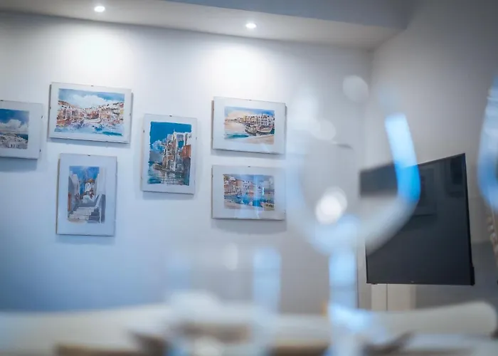 Jlh Aparts - Just Like Bari